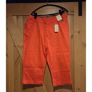 ~NWT~ST JOHNS BAY Size 16 Mid-Rise  Secretly Slender CAPRI PANTS - Coral 38x19